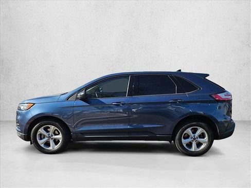 Used 2019 Ford Edge SE image 9