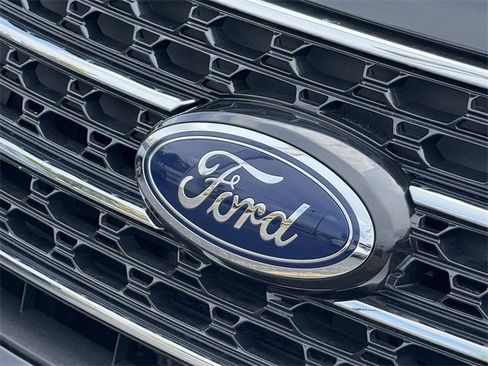 Certified 2023 Ford Explorer XLT w/ Equipment Group 202A image 25