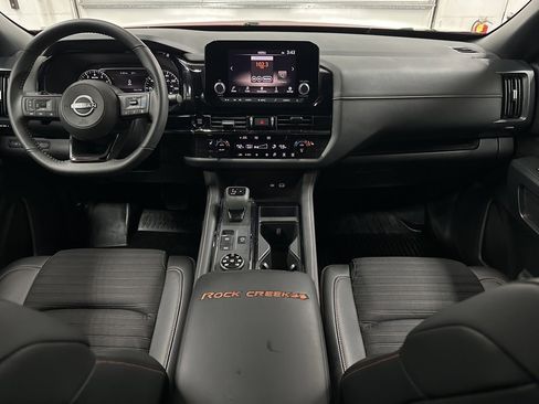 Used 2025 Nissan Pathfinder Rock Creek image 24