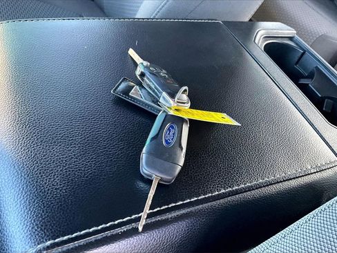 Used 2019 Ford F150 XLT w/ Equipment Group 302A Luxury image 10