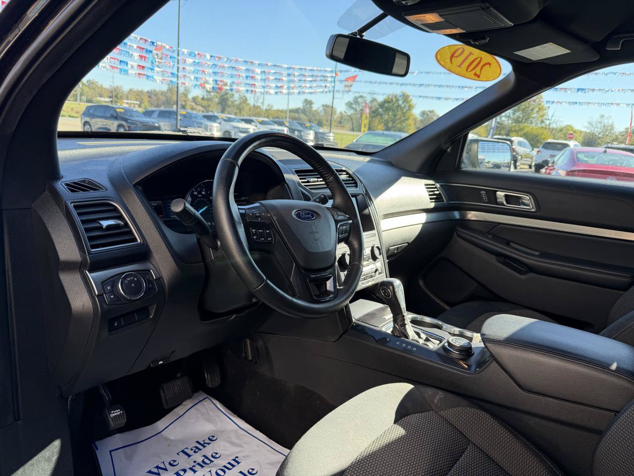 Used 2019 Ford Explorer XLT w/ Equipment Group 201A AWD/4WD image 14