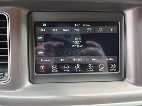 Used 2020 Dodge Charger SXT w/ Leather Interior Group RWD image 14