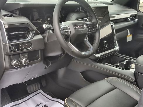 New 2026 GMC Yukon Elevation image 10