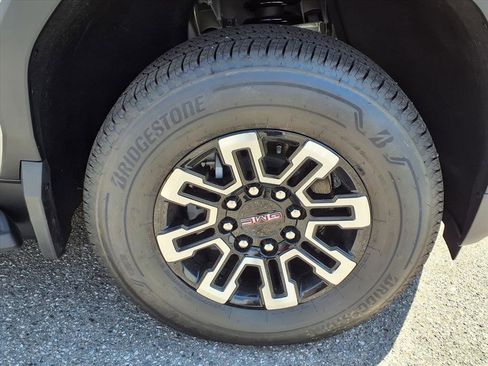 New 2026 GMC Sierra EV Elevation image 5