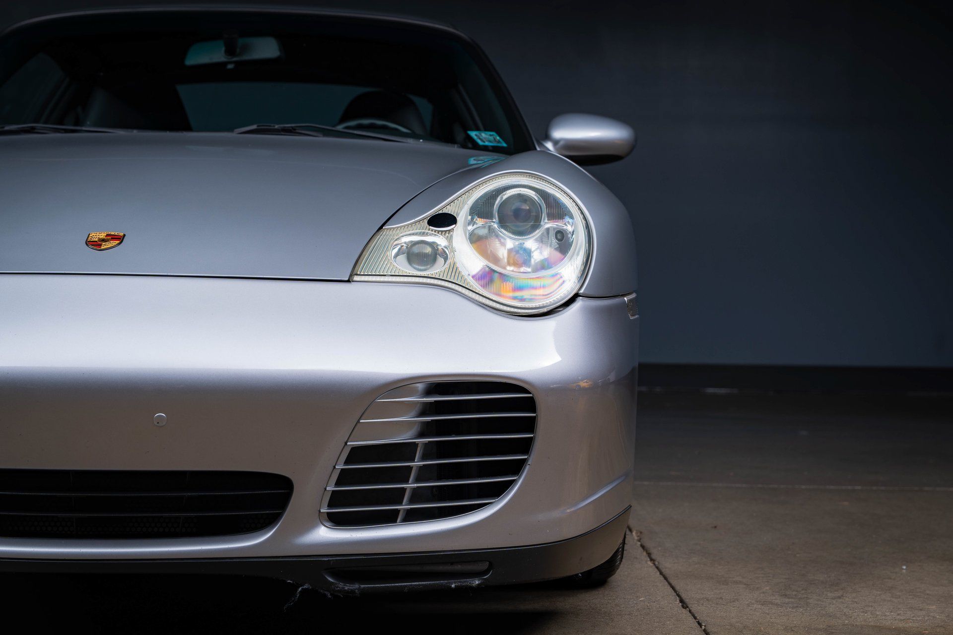 Used 2004 Porsche 911 40th Anniversary RWD image 7