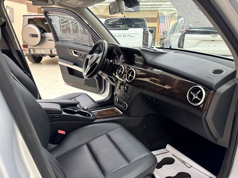 Used 2014 Mercedes-Benz GLK 350 2WD image 37