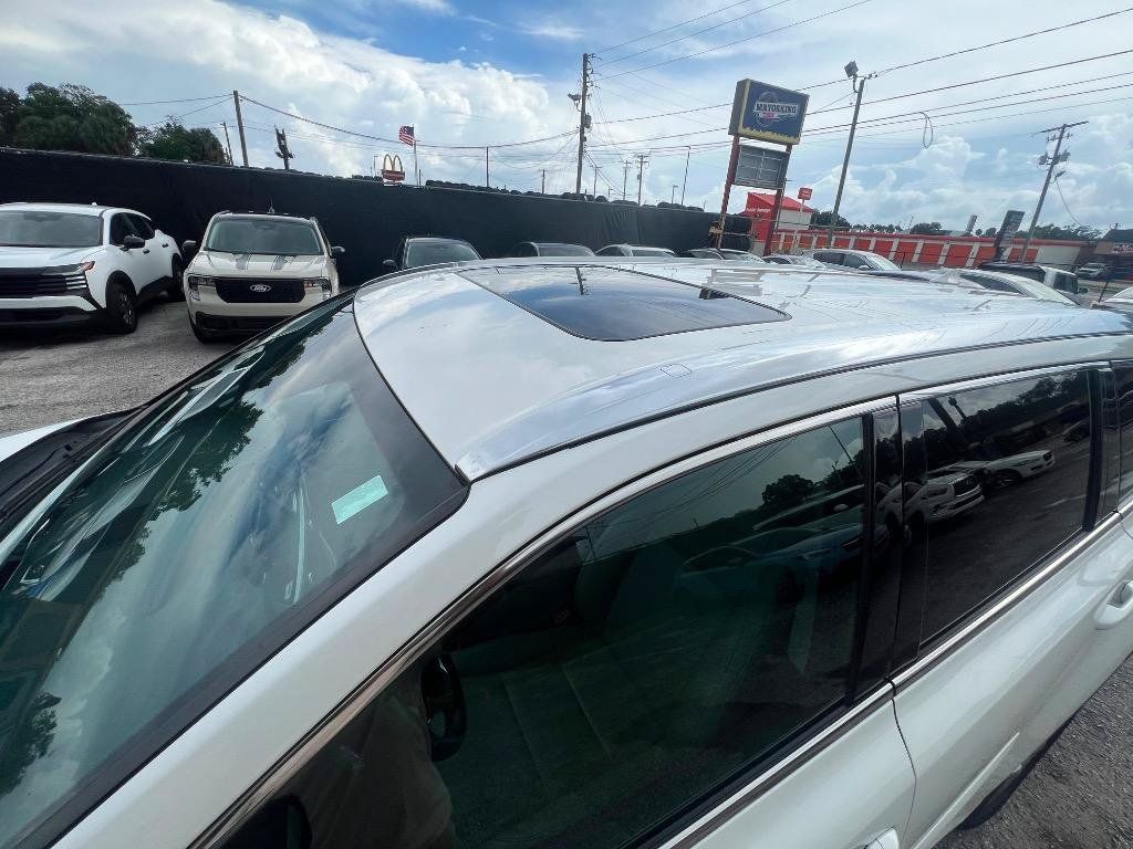 Used 2019 Toyota Highlander Limited AWD/4WD image 9
