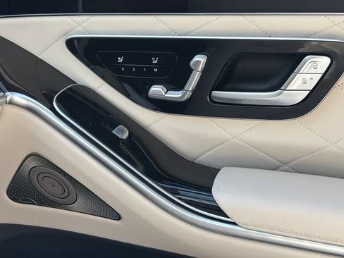 Certified 2022 Mercedes-Benz S 580 4MATIC Sedan w/ 3D Technology Package image 35