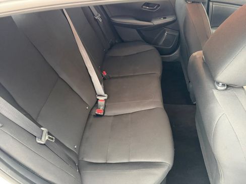 Used 2025 Nissan Sentra S FWD image 17