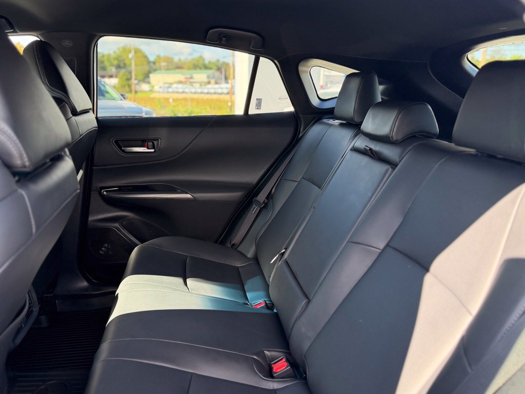 Certified 2024 Toyota Venza XLE AWD/4WD image 7
