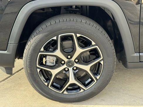 New 2026 Jeep Compass Limited image 8