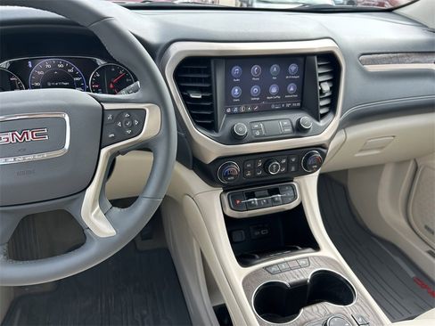 Used 2023 GMC Acadia Denali w/ Denali Ultimate Package image 20