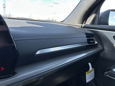 New 2026 Chevrolet Traverse LT w/ LPO, Floor Liner Package FWD image 33