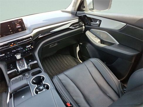 Used 2023 Acura MDX FWD w/ Technology Package image 12