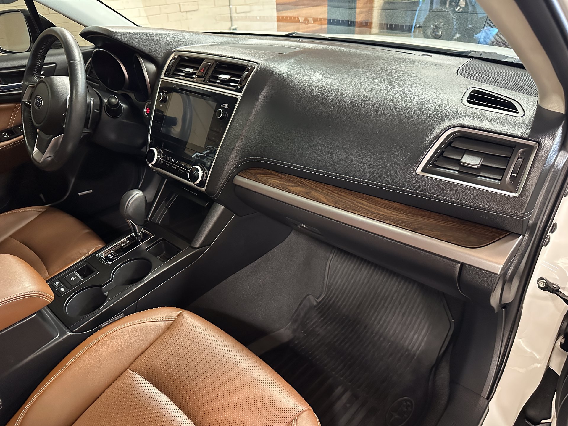 Used 2019 Subaru Outback 2.5i Touring AWD/4WD image 22
