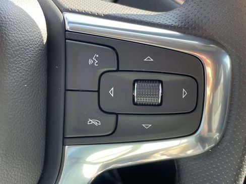 New 2026 Chevrolet Blazer LT w/ Midnight/Sport Edition FWD image 18