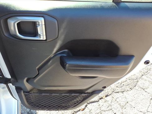 Used 2020 Jeep Wrangler Unlimited Sport image 17