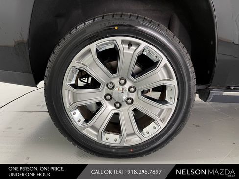 Used 2016 GMC Yukon Denali w/ Open Road Package AWD/4WD image 13