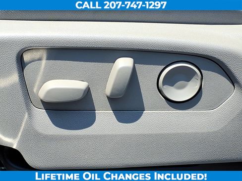 Used 2025 Chevrolet Silverado 2500 LT w/ Convenience Package AWD/4WD image 12