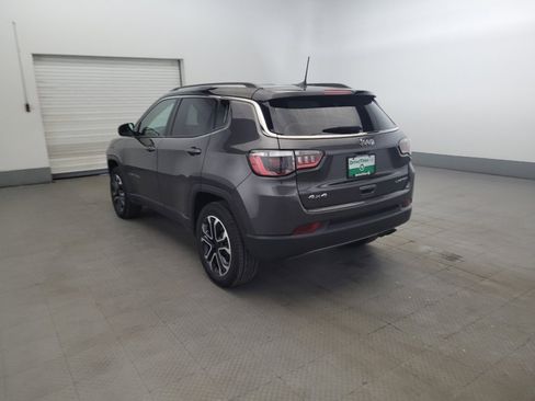 Used 2022 Jeep Compass Limited AWD/4WD image 5