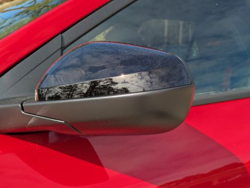 New 2026 Chevrolet Trax RS w/ Sunroof Package image 30