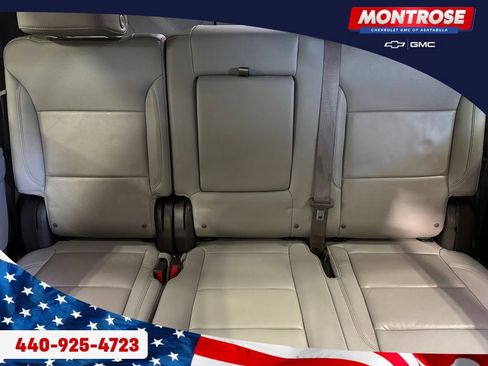 Used 2022 Chevrolet Tahoe Z71 w/ Z71 Off-Road Package AWD/4WD image 25