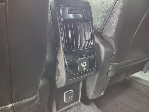 Used 2023 Jeep Compass Limited image 24