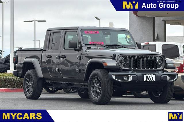 Used 2024 Jeep Gladiator Sport AWD/4WD image 1