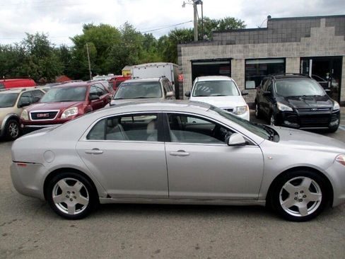 Used 2008 Chevrolet Malibu LT w/ HFV6 Engine Package image 2