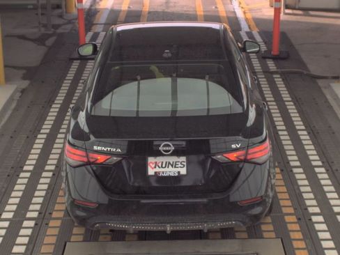 Used 2024 Nissan Sentra SV image 7