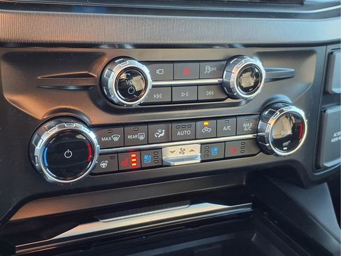 New 2026 Ford F250 Platinum AWD/4WD image 7