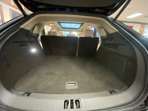 Used 2019 Lincoln Nautilus Reserve FWD image 16