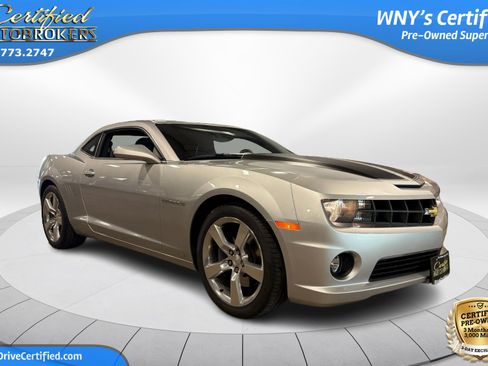 Used 2010 Chevrolet Camaro SS w/ RS Package RWD image 3