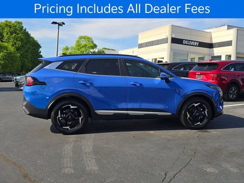 New 2026 Kia Sportage EX FWD image 2