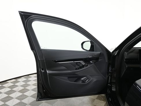 New 2026 BMW 530i xDrive w/ M Sport Package image 31