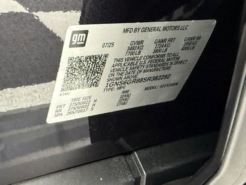 New 2025 Chevrolet Suburban High Country image 50