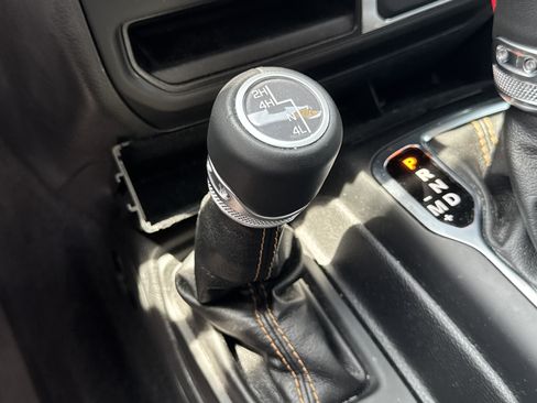 Used 2023 Jeep Gladiator Overland AWD/4WD image 28