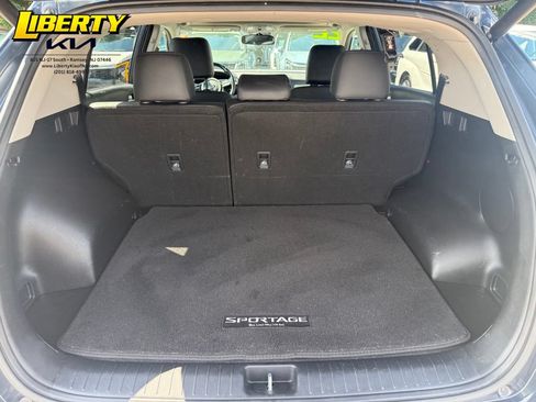Used 2022 Kia Sportage EX AWD/4WD image 11