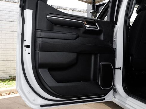 Used 2022 Chevrolet Silverado 1500 LT w/ Z71 Off-Road Package image 46