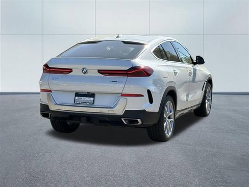 Used 2021 BMW X6 xDrive40i w/ Premium Package 2 AWD/4WD image 6