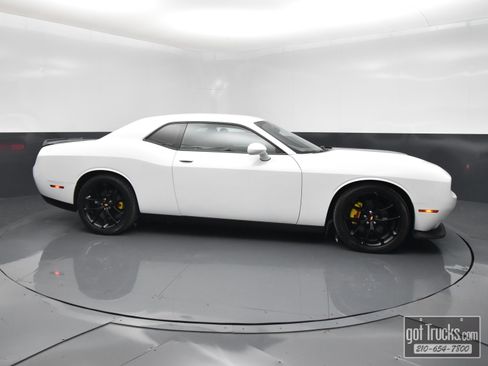 Used 2020 Dodge Challenger GT RWD image 47
