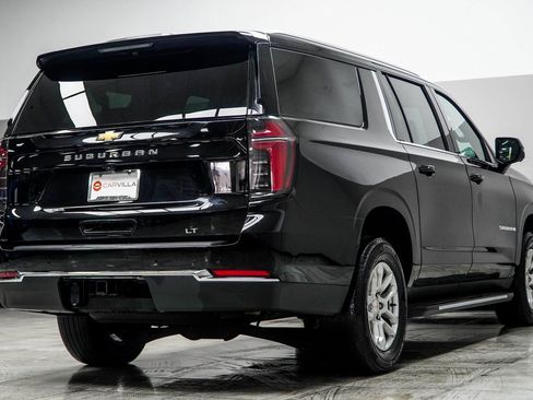 Used 2025 Chevrolet Suburban LT AWD/4WD image 14