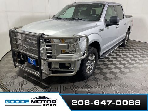 Used 2015 Ford F150 XLT w/ Equipment Group 301A Mid AWD/4WD image 4