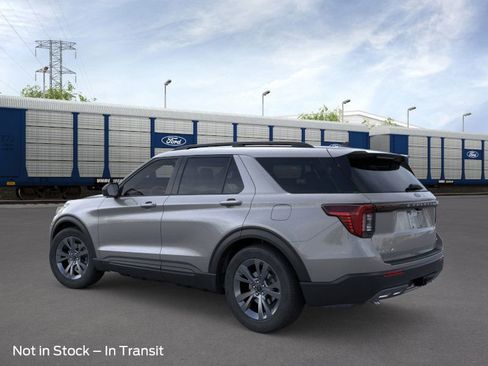 New 2026 Ford Explorer Active image 4