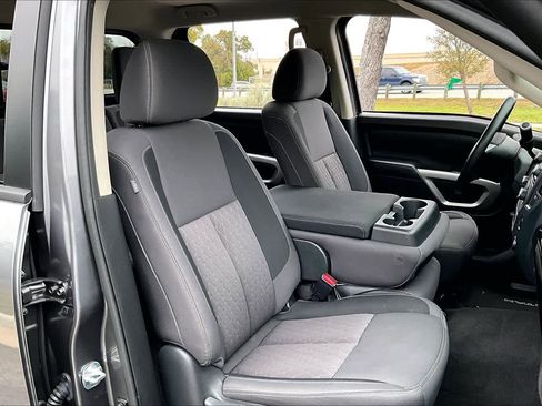 Used 2024 Nissan Titan SV w/ Accessory Utility Package image 16