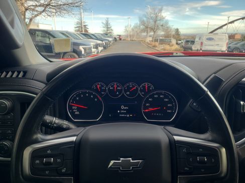 Used 2020 Chevrolet Silverado 1500 LT Trail Boss image 10