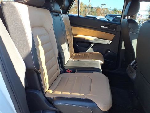 Used 2022 Volkswagen Atlas Cross Sport SEL Premium R-Line image 7