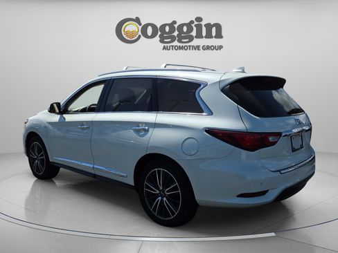 Used 2018 INFINITI QX60 Luxe w/ Deluxe Technology Package image 4
