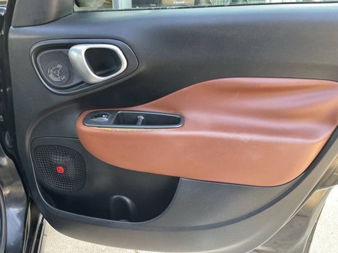 Used 2015 FIAT 500L Trekking FWD image 25