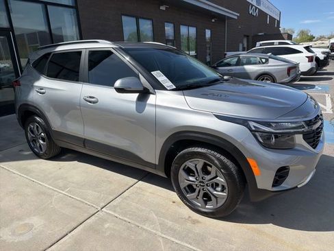 Certified 2024 Kia Seltos S AWD/4WD image 1